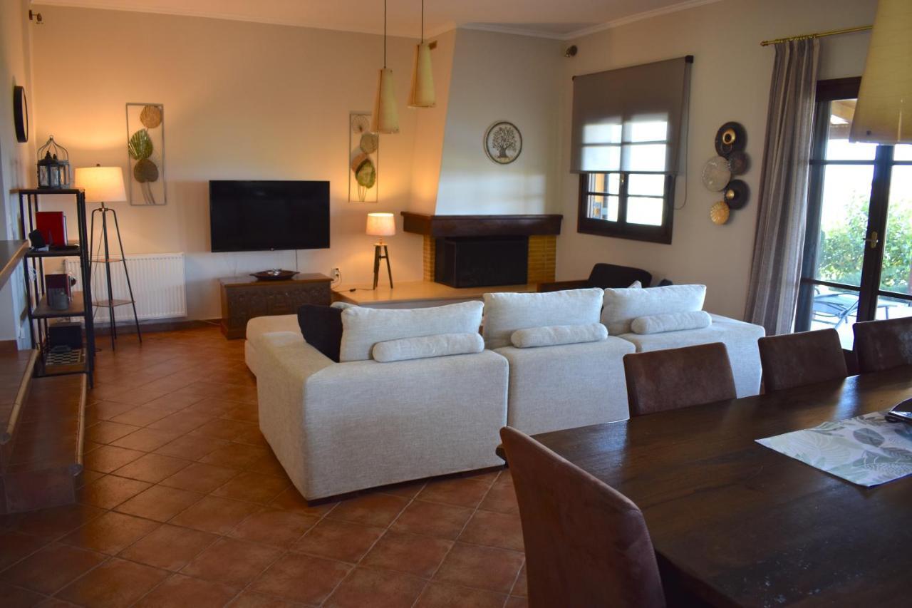 Ampelos Hillside Villa 아크라타 외부 사진