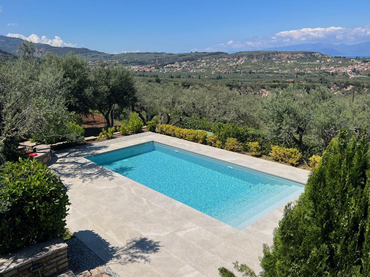 Ampelos Hillside Villa 아크라타 외부 사진